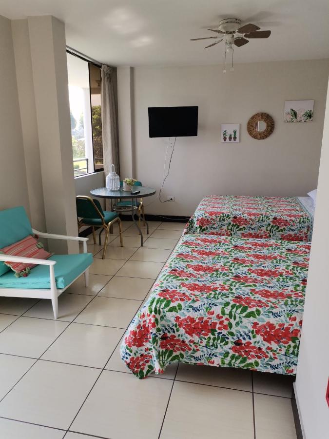 Hotel Mi Pequeno Club Lima Zewnętrze zdjęcie